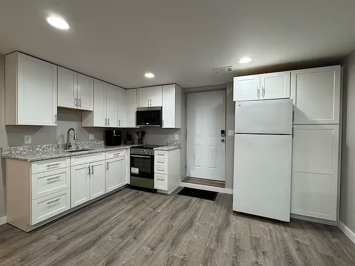 Furnished Finder property 887475_1 photo 15