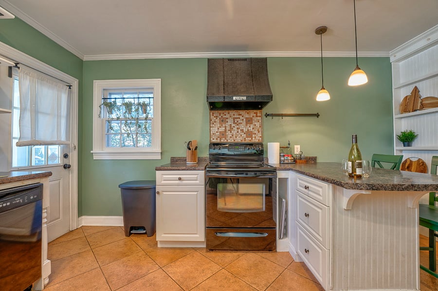Furnished Finder property 887503_1 photo 17