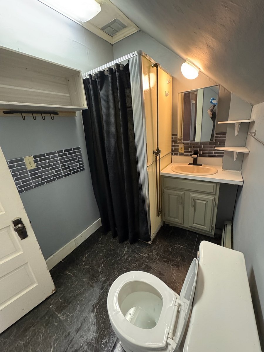 Furnished Finder property 887530_1 photo 4