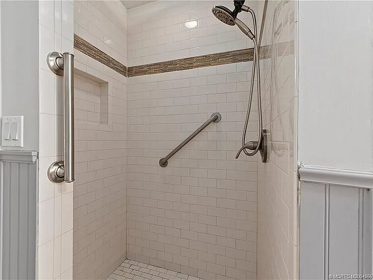 Furnished Finder property 887540_1 photo 9