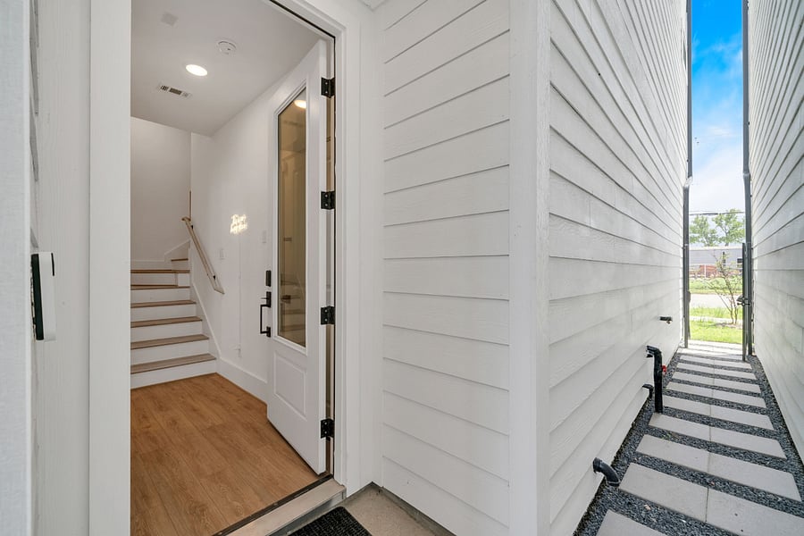 Furnished Finder property 887626_1 photo 17