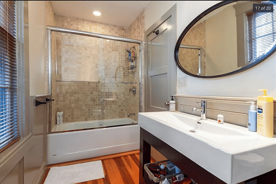 2nd Floor Master Bathroom