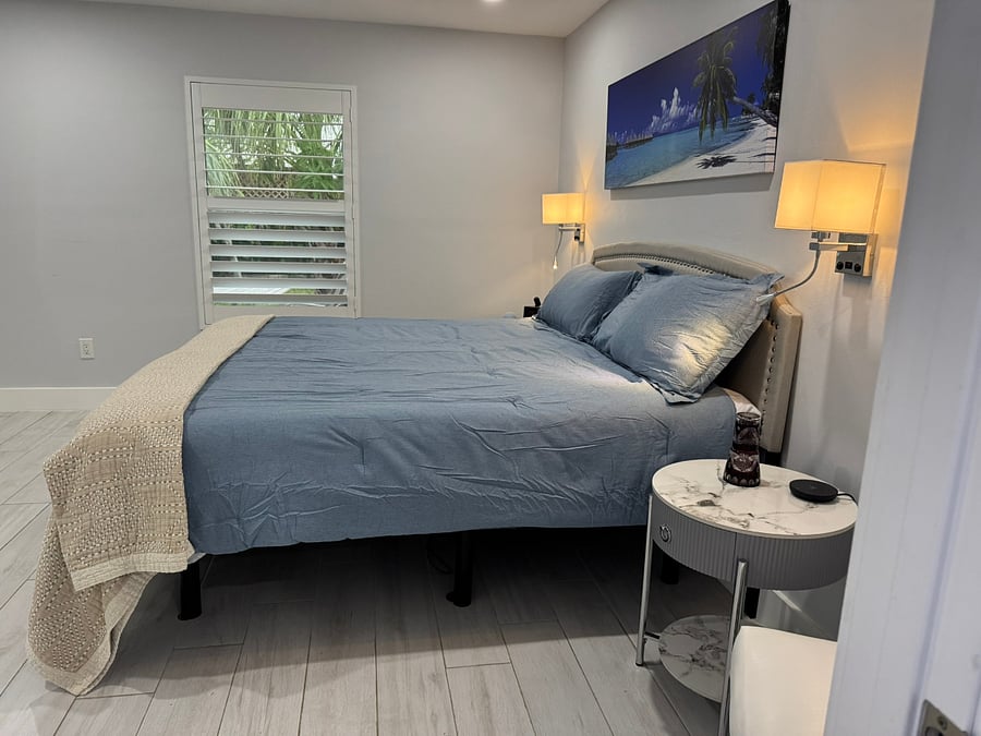 Spacious and roomy to navigate with Walker or wheelchair.