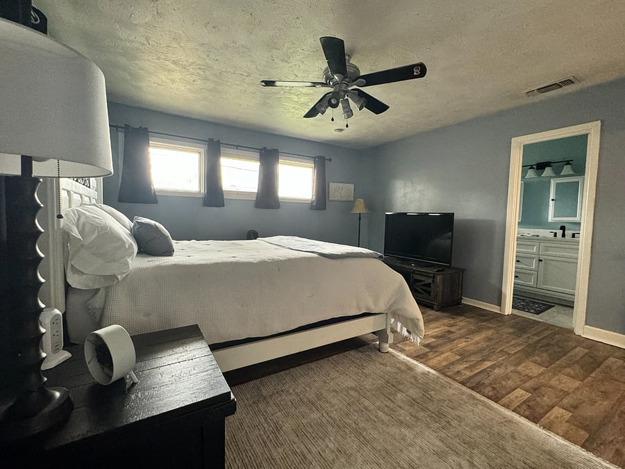 Furnished Finder property 887694_1 photo 3