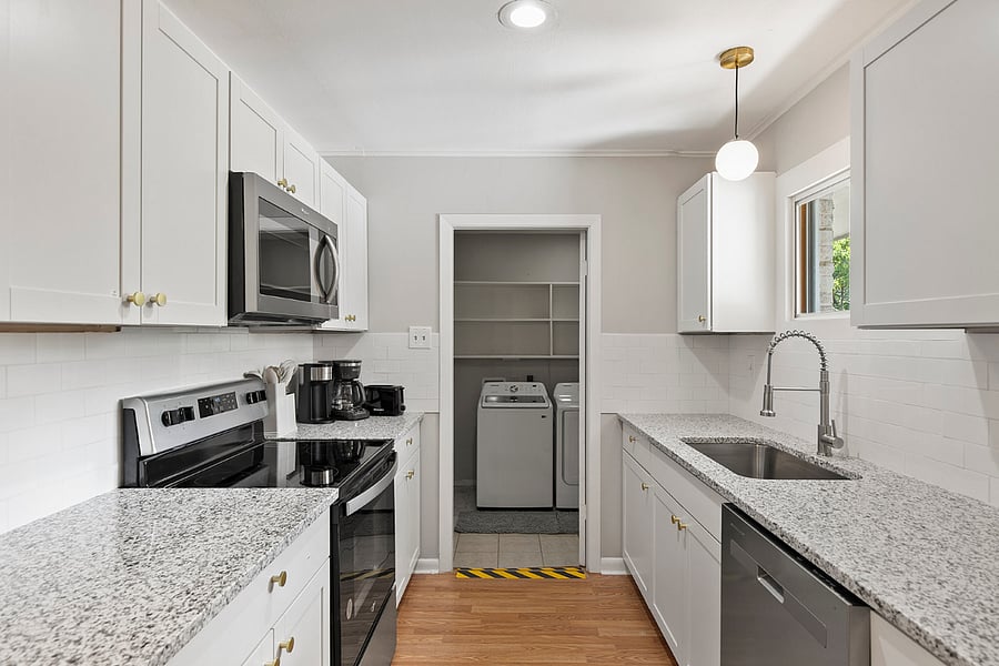 Furnished Finder property 887718_1 photo 7