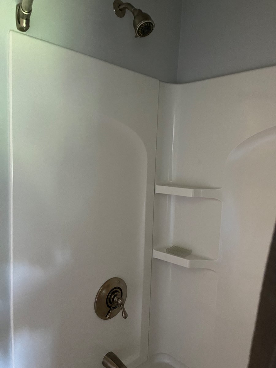 Soaking Tub with Shower