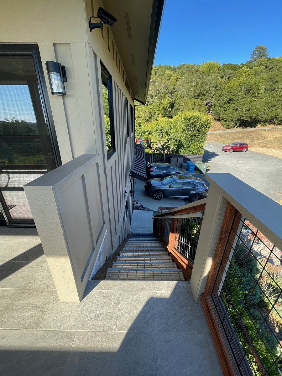 Private, separate stair entrance to apartment.