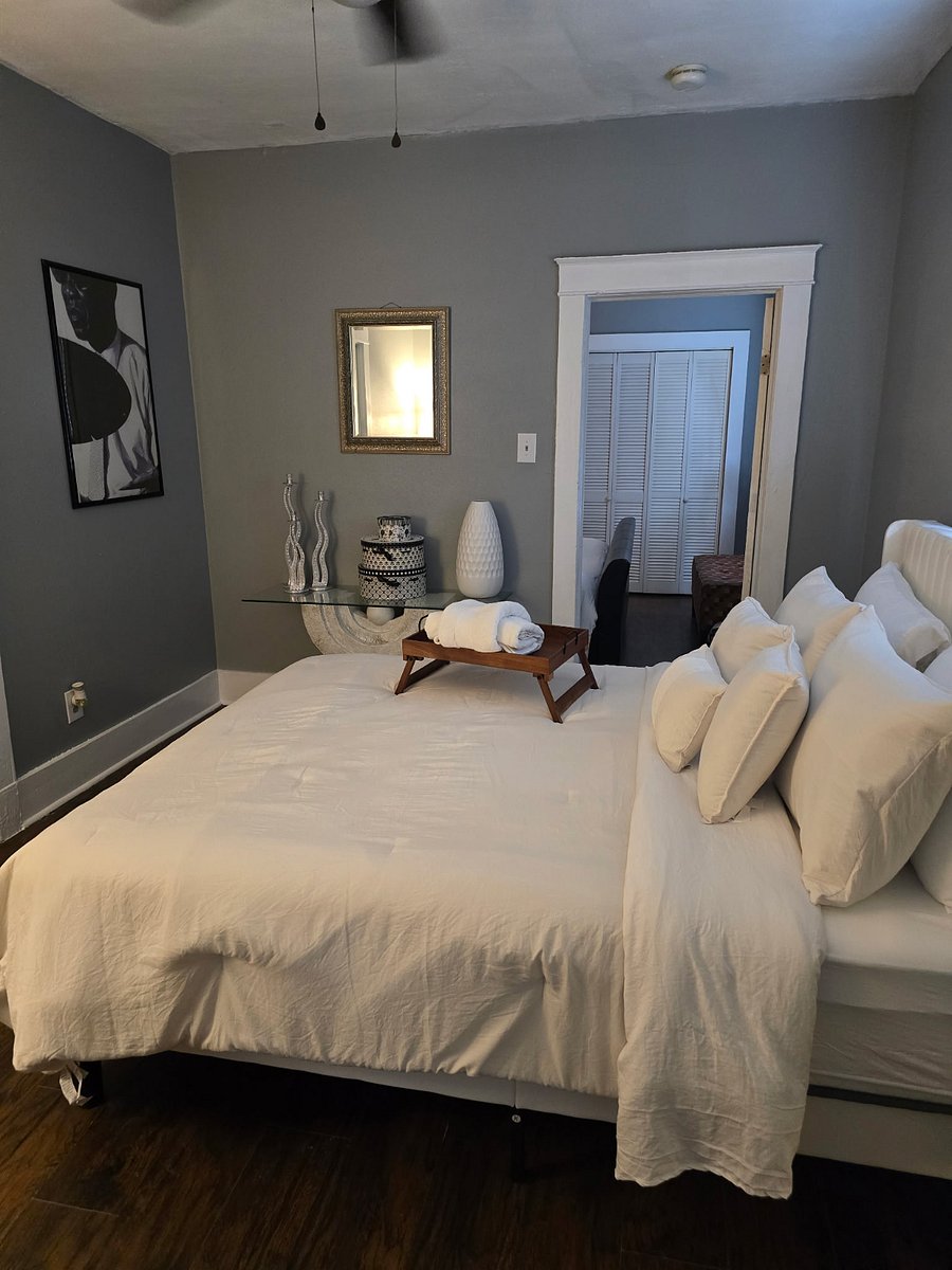 Furnished Finder property 887801_1 photo 8