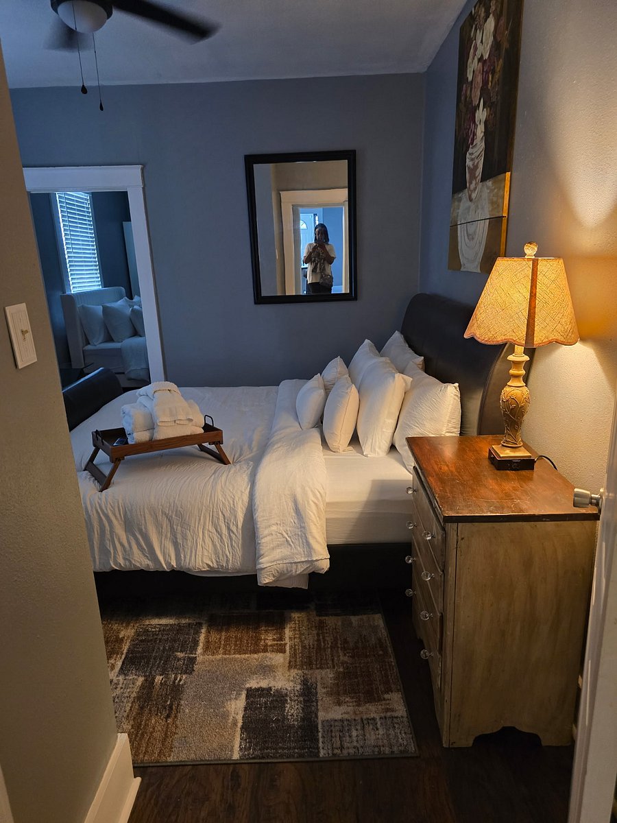 Furnished Finder property 887801_1 photo 13