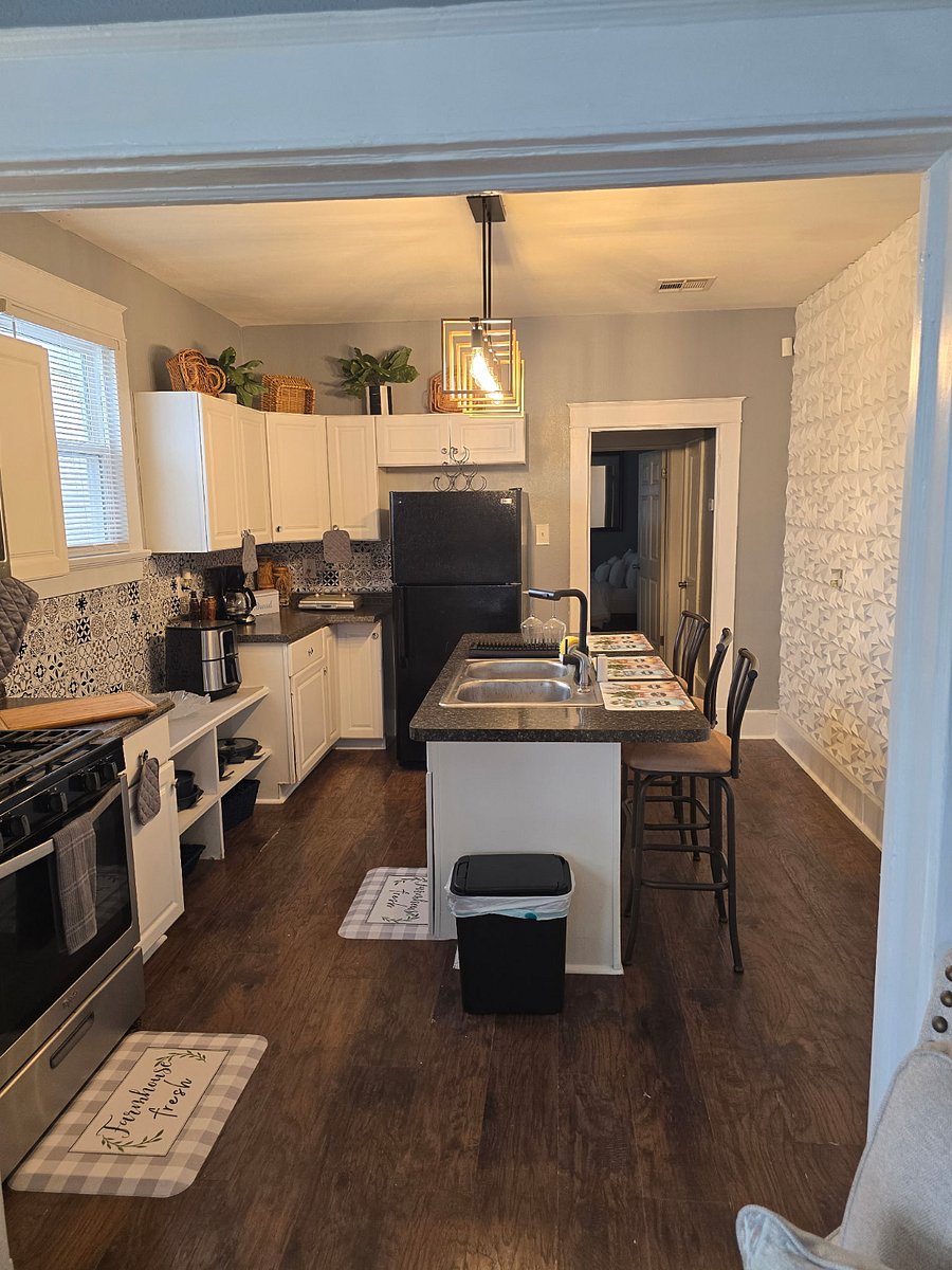 Furnished Finder property 887801_1 photo 14