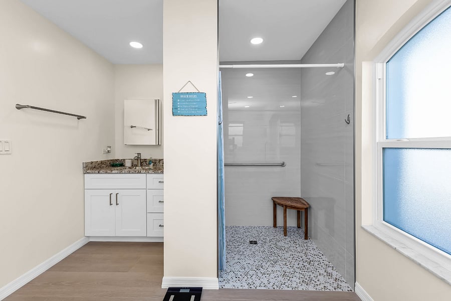En Suite Bath
