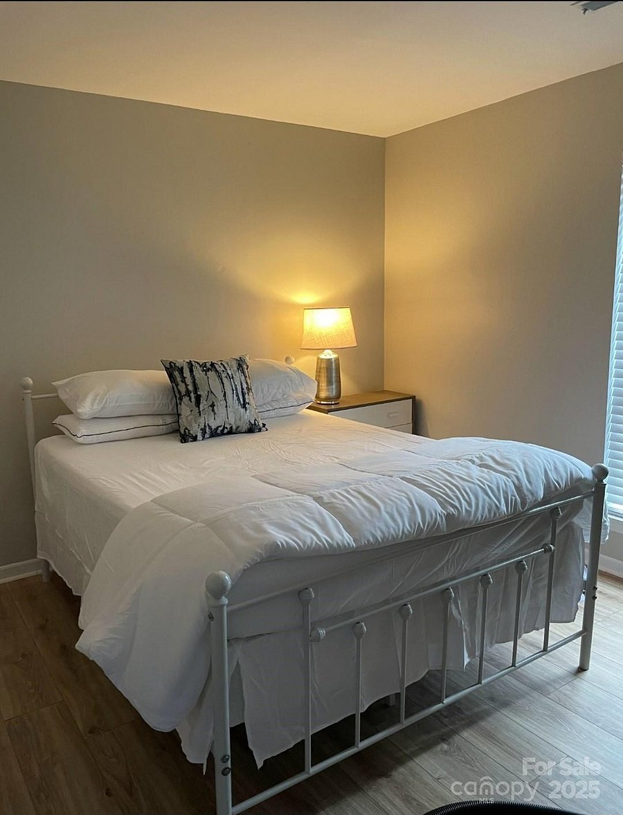 Furnished Finder property 887910_1 photo 10