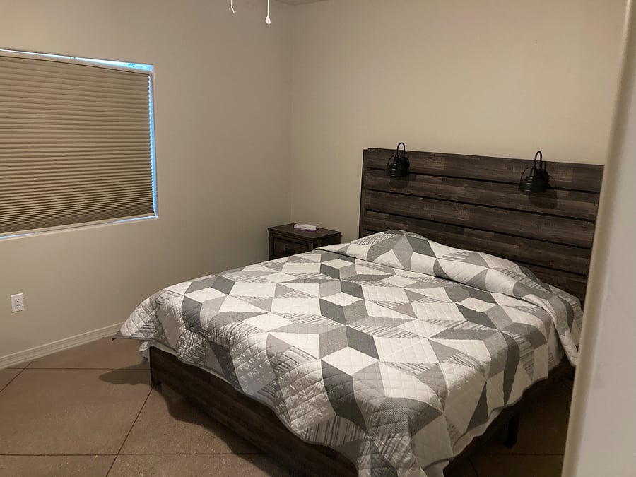 Bedroom with king size bed
