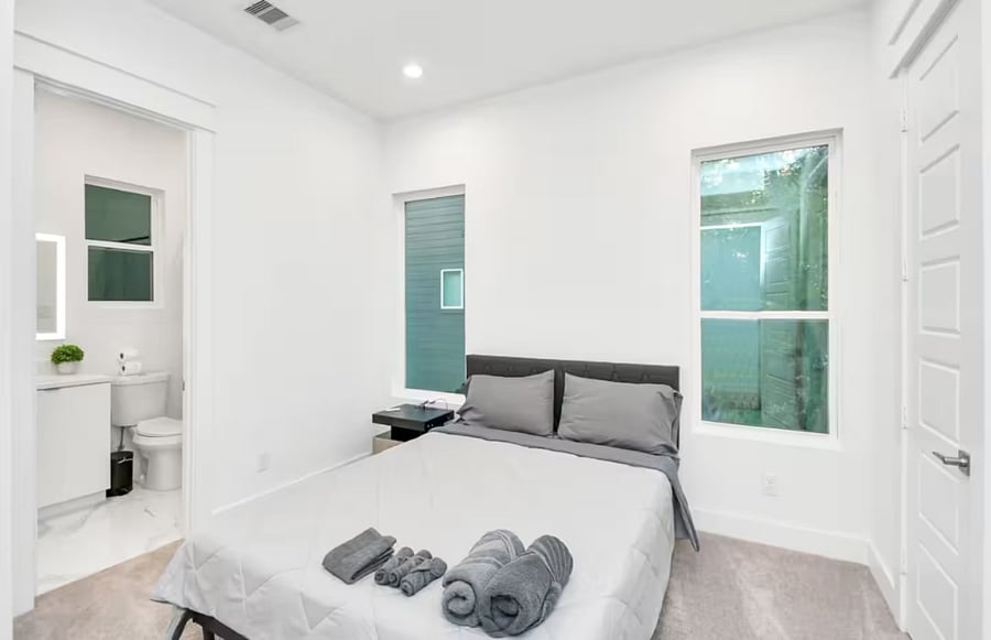 Furnished Finder property 887951_1 photo 18