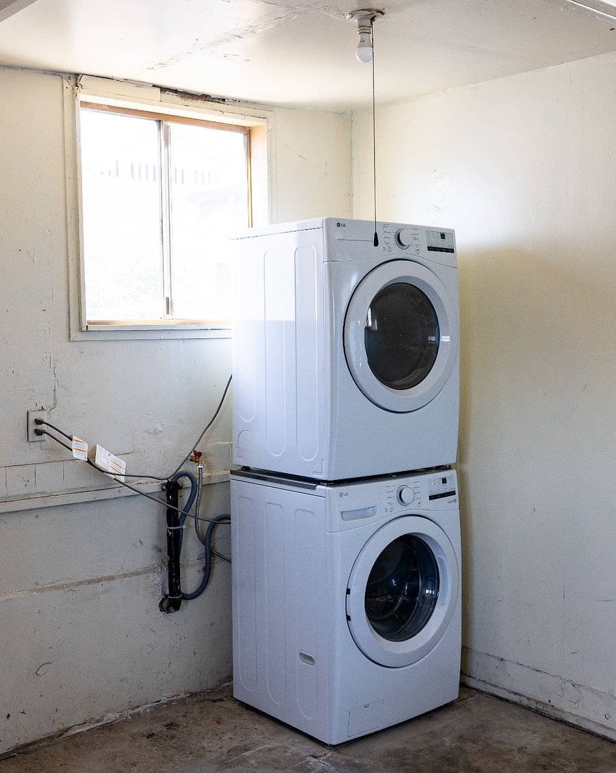 +Washer/Dryer new as of 2025
+Located in garage