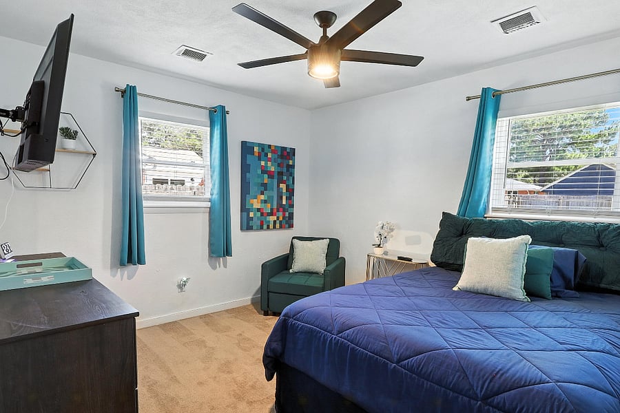 A tranquil space. Wake up to mesmerizing colors and light from the windows.