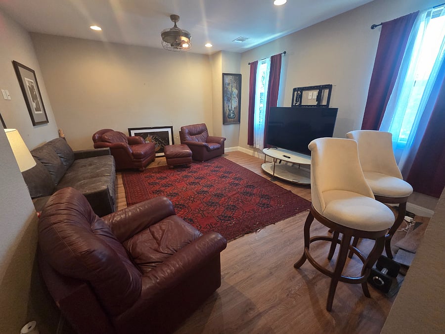 Furnished Finder property 887982_1 photo 12