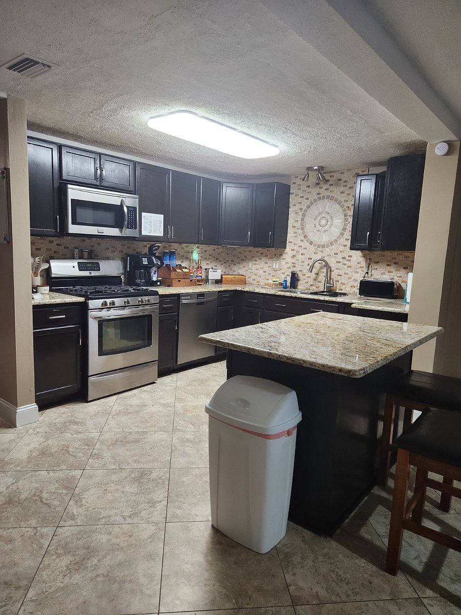 Furnished Finder property 888006_1 photo 11