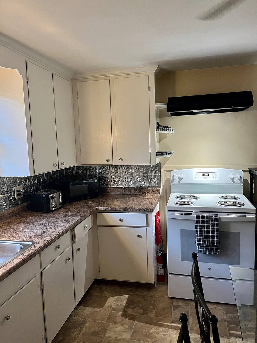 Furnished Finder property 888026_1 photo 8