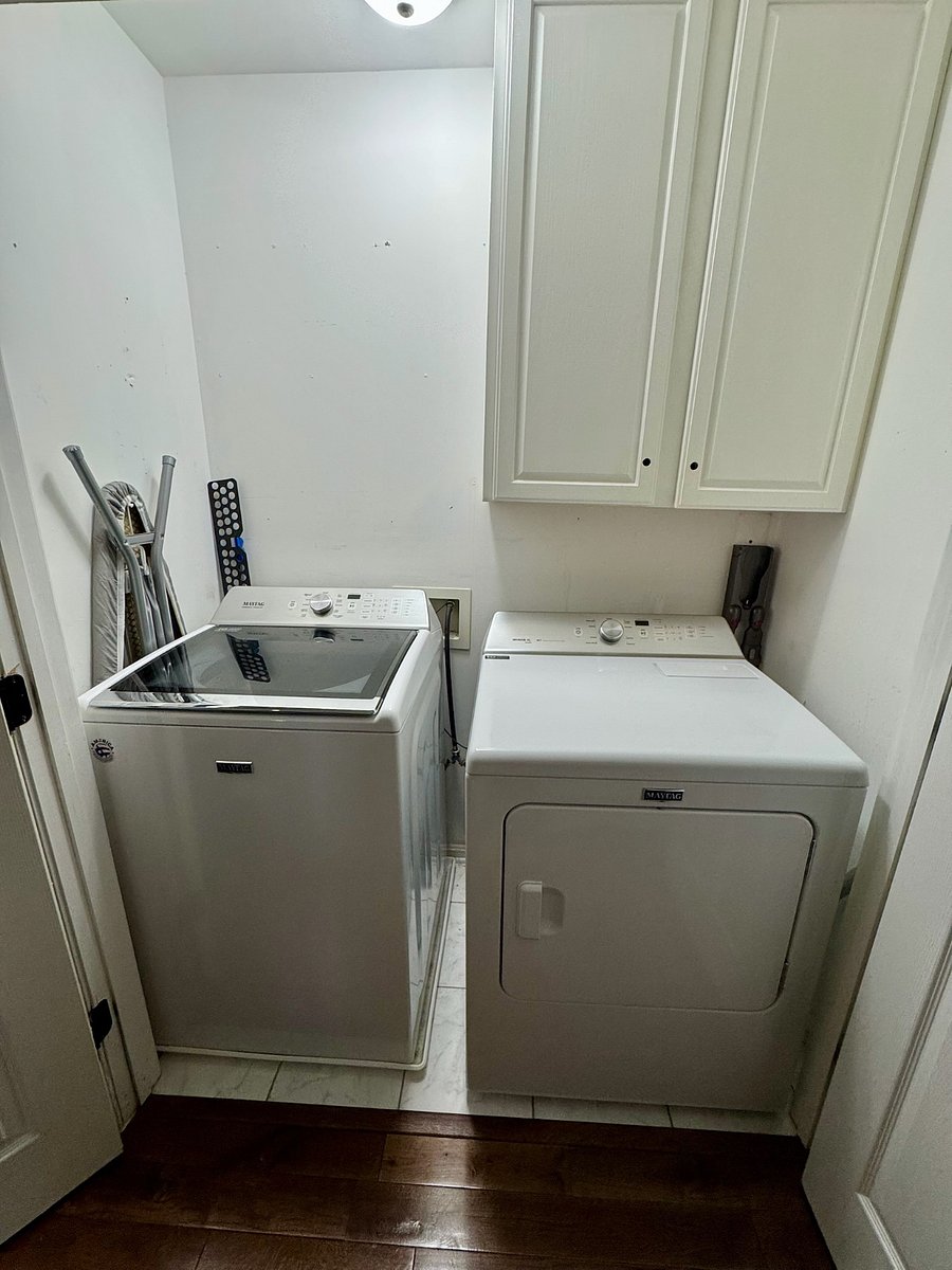 Laundry (3rd floor)