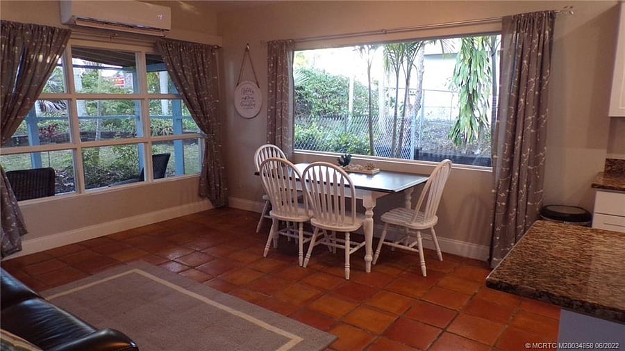 Furnished Finder property 888062_1 photo 3