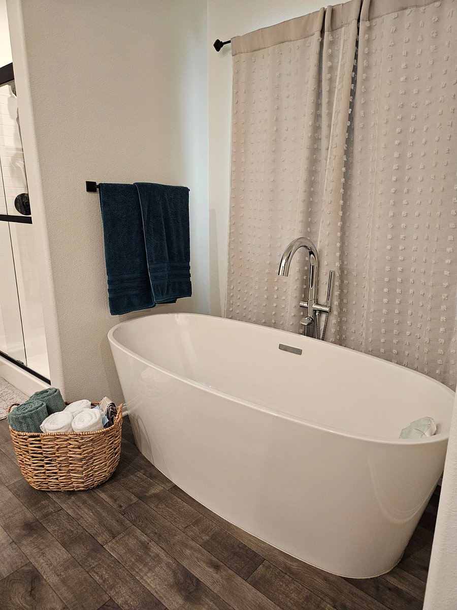 Furnished Finder property 888079_1 photo 21