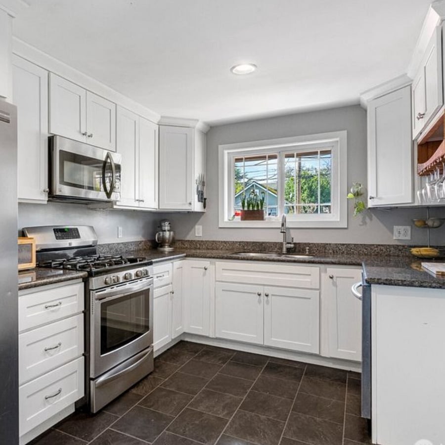 Furnished Finder property 888081_1 photo 4