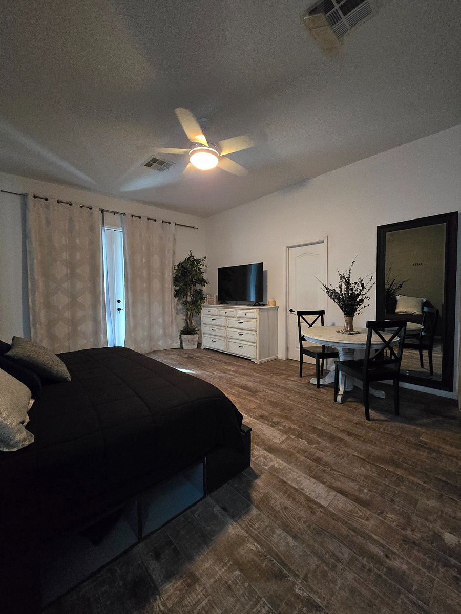 Furnished Finder property 888084_1 photo 14
