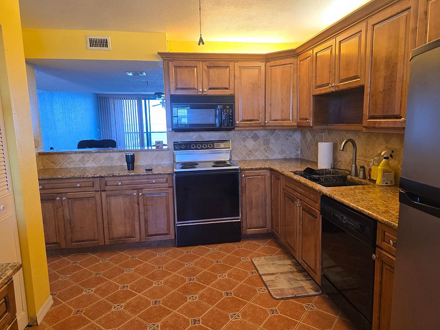 Furnished Finder property 888089_1 photo 4