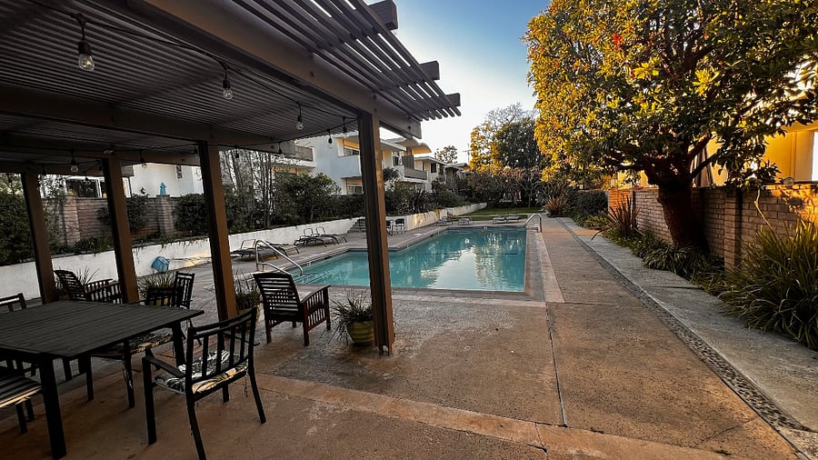 Furnished Finder property 888100_1 photo 3