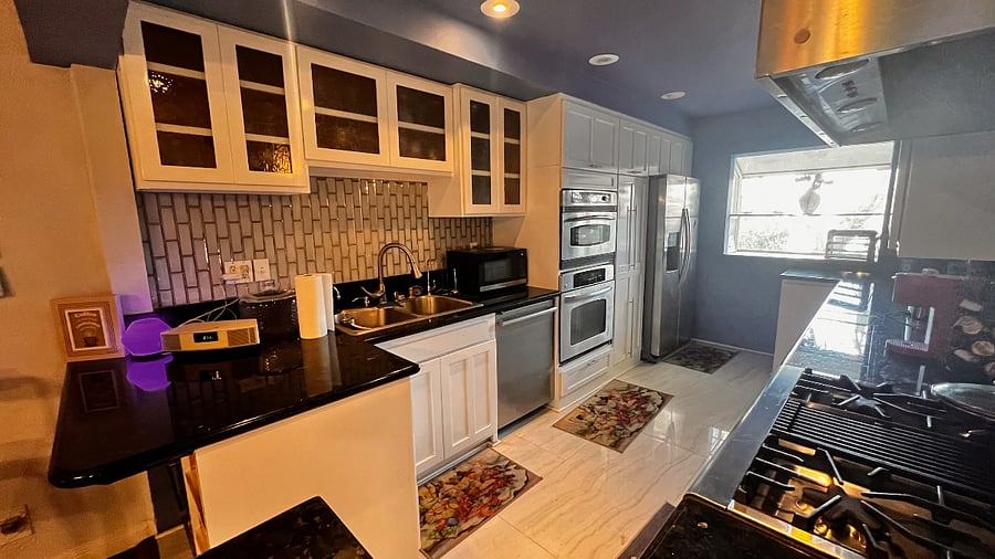 Furnished Finder property 888100_1 photo 9