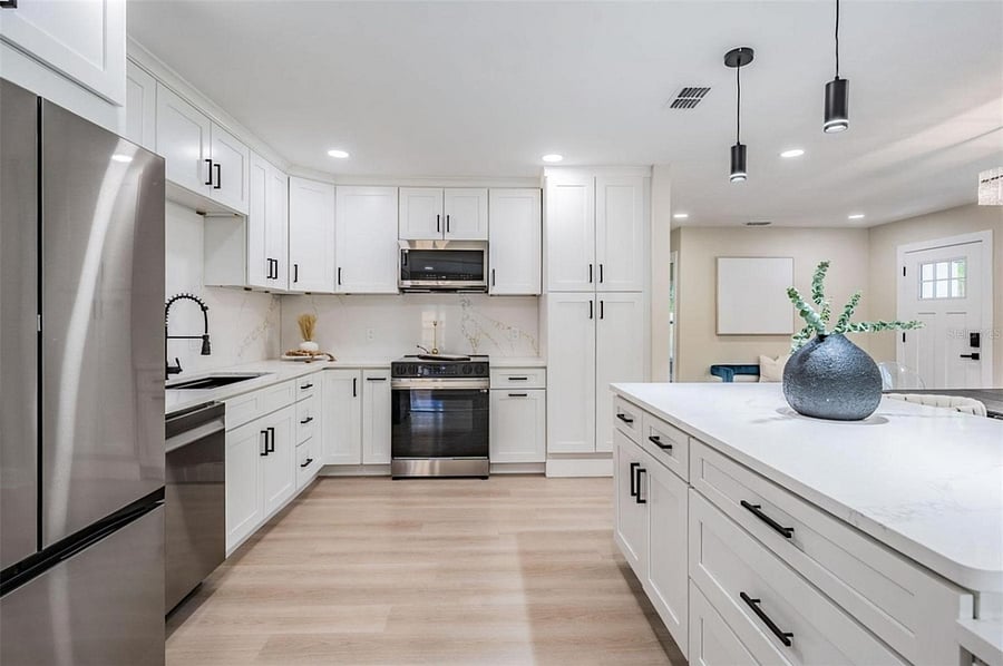 Furnished Finder property 888105_1 photo 10