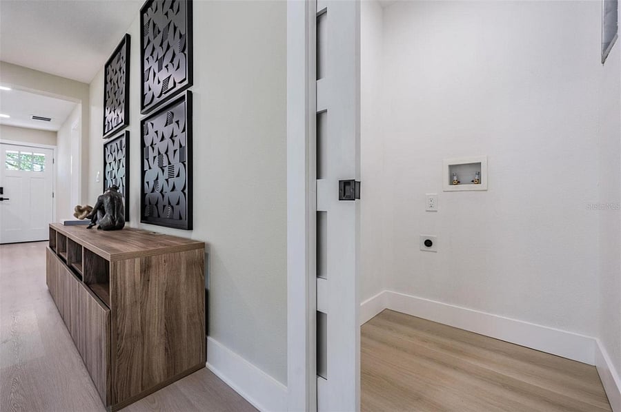 Furnished Finder property 888105_1 photo 12