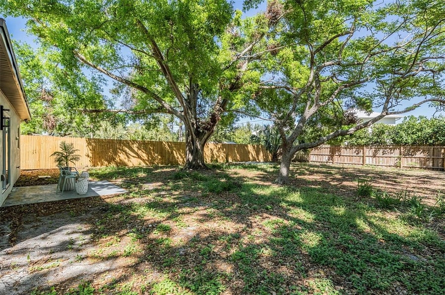 Furnished Finder property 888105_1 photo 18