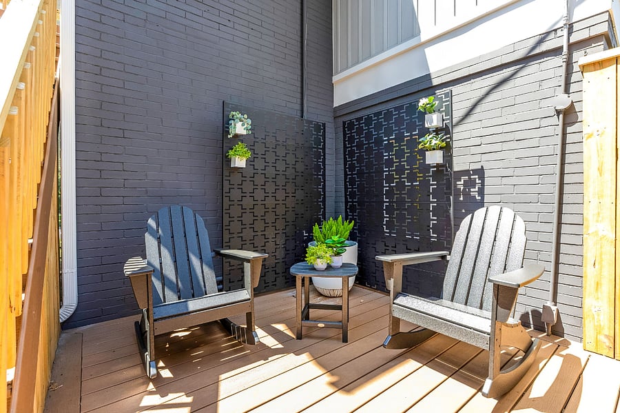 Private deck with 2 Adirondack rocking chairs