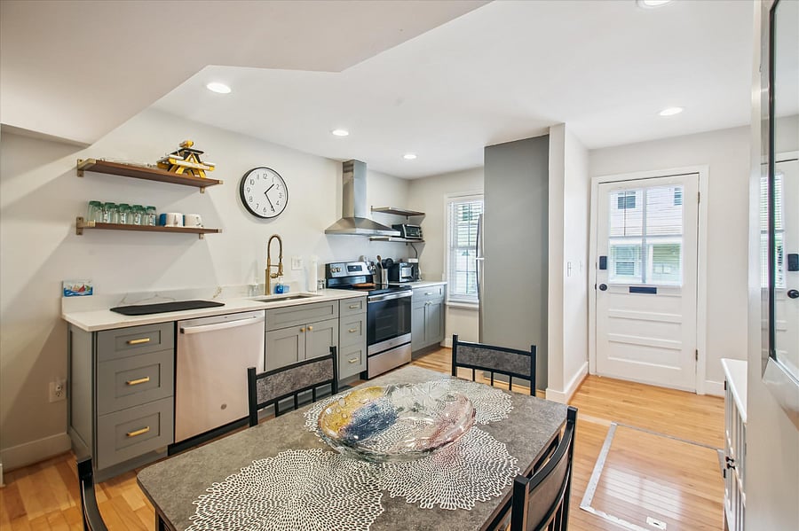 Furnished Finder property 888148_1 photo 7
