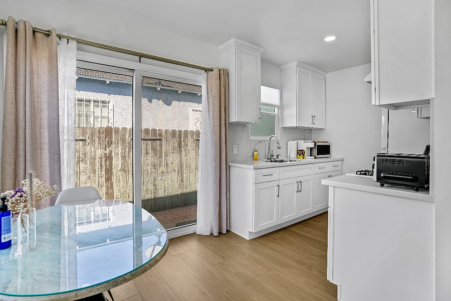 Furnished Finder property 888173_1 photo 12