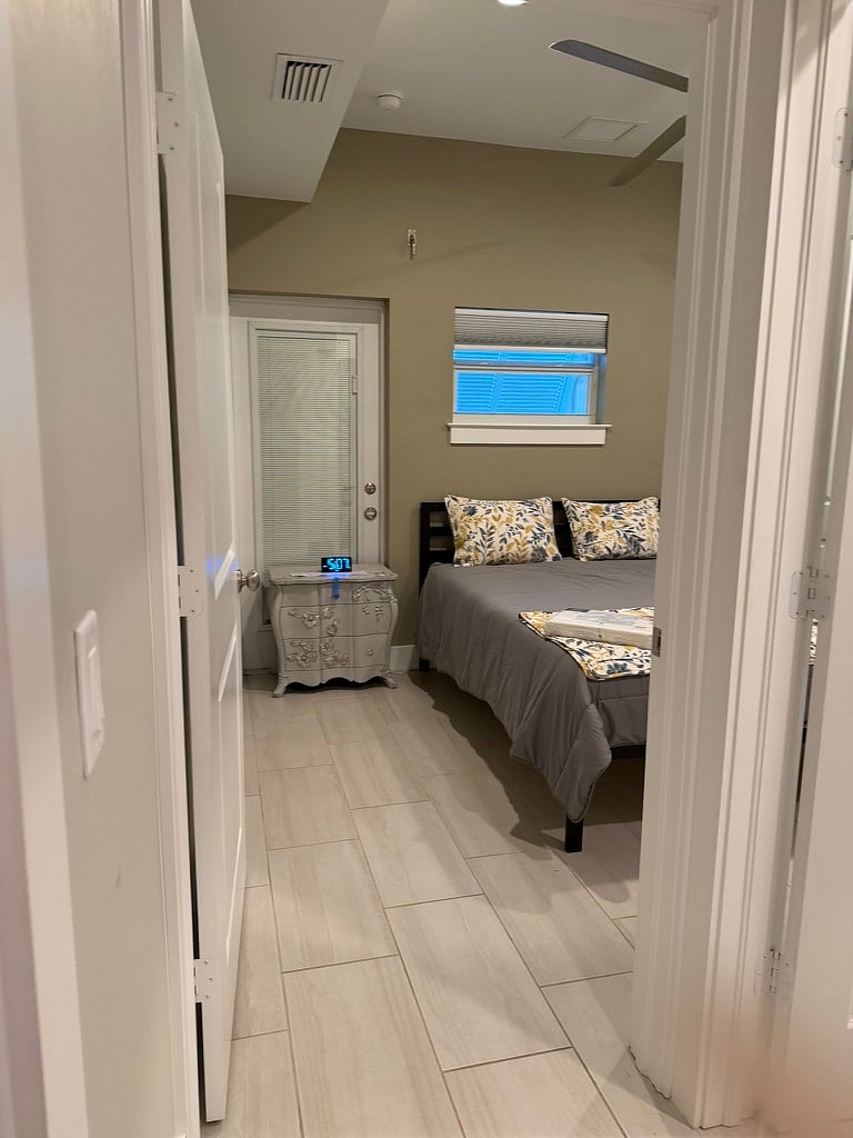 Furnished Finder property 888179_1 photo 9