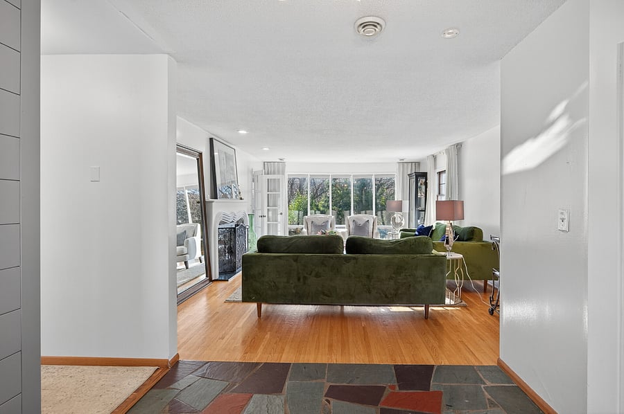 Furnished Finder property 888182_1 photo 5