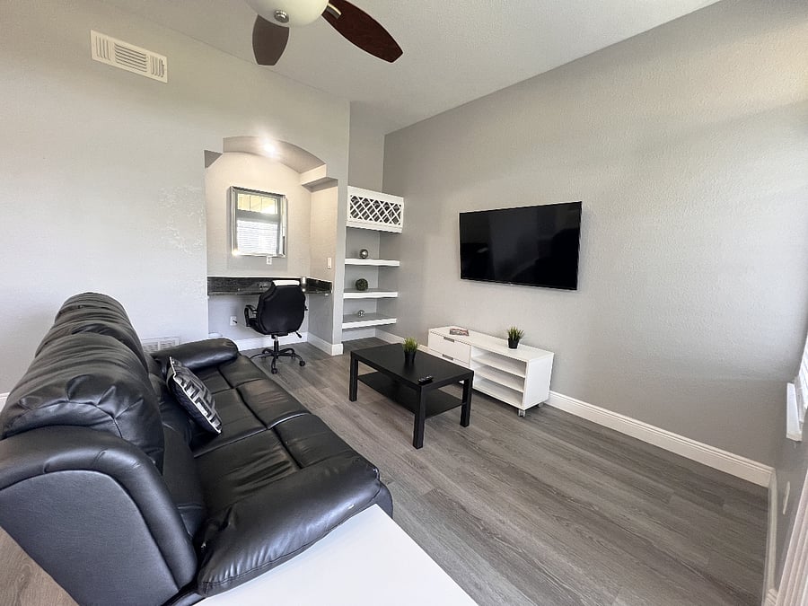 Furnished Finder property 888196_1 photo 3
