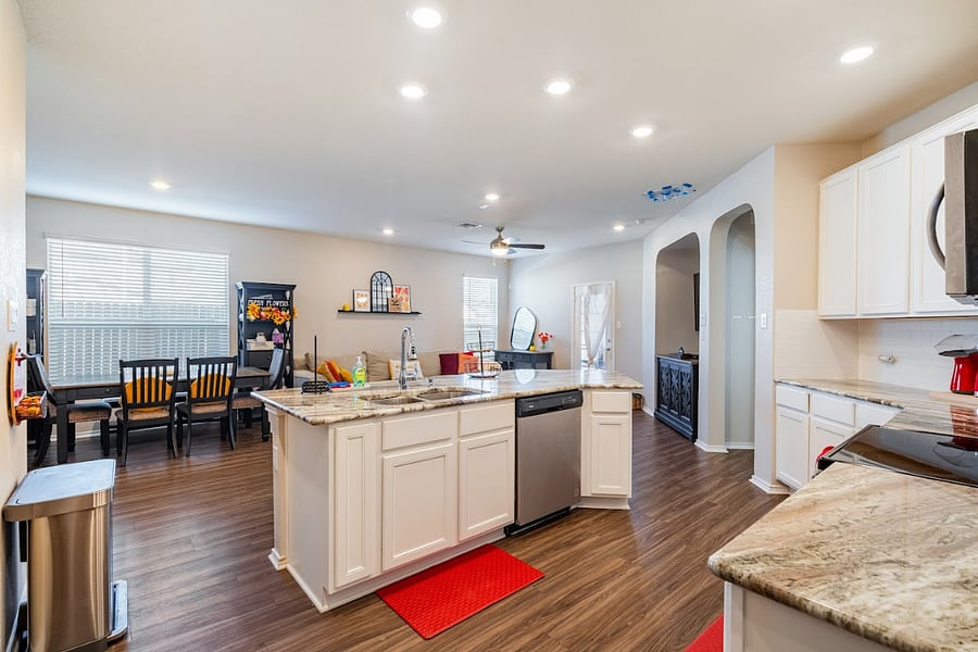 Furnished Finder property 888207_1 photo 3
