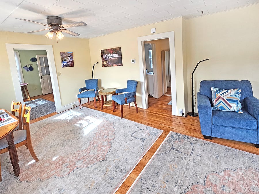 Living room to hall