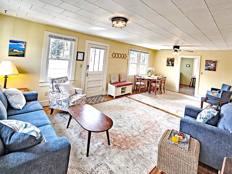 Living room to kitchen