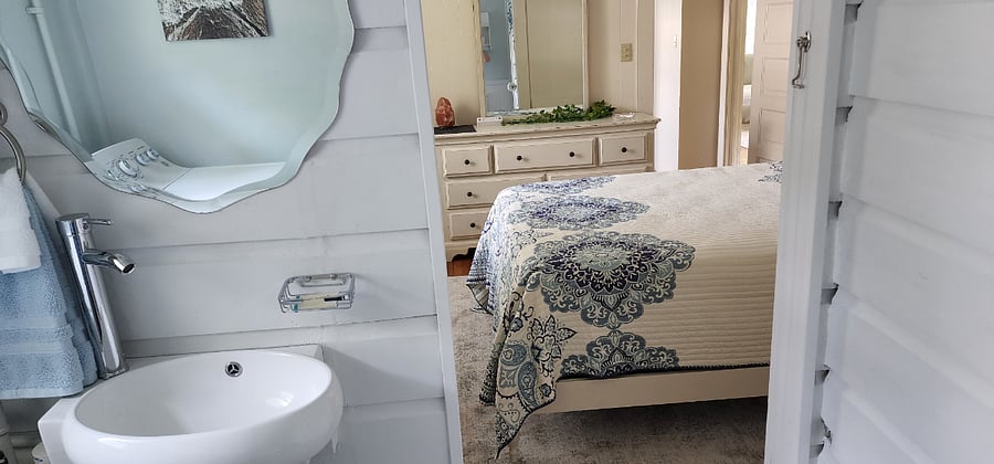 From half bath to second bedroom