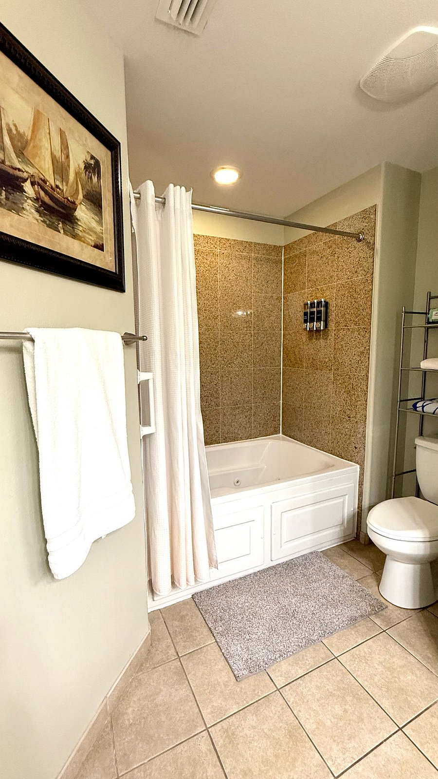 Furnished Finder property 888249_1 photo 41