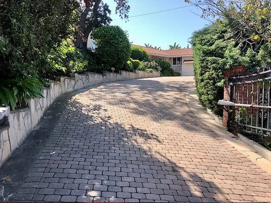 Furnished Finder property 888270_1 photo 17
