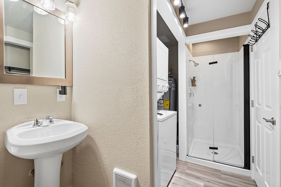 Furnished Finder property 888281_1 photo 17