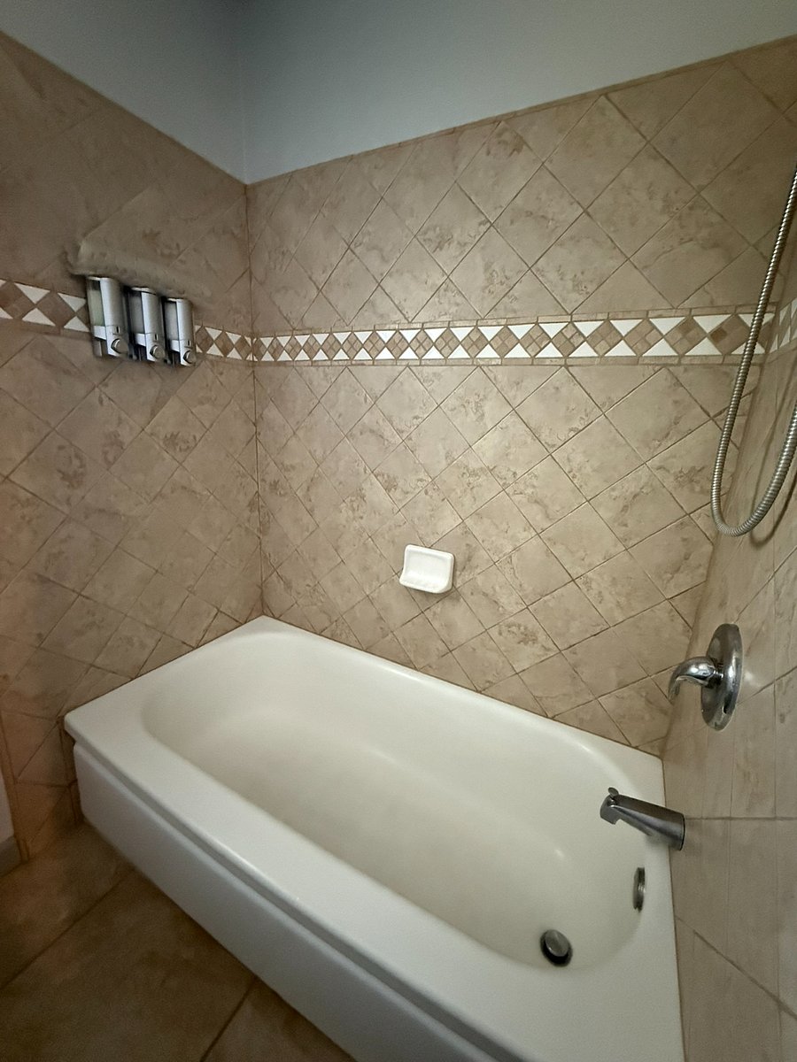 Furnished Finder property 888294_1 photo 28