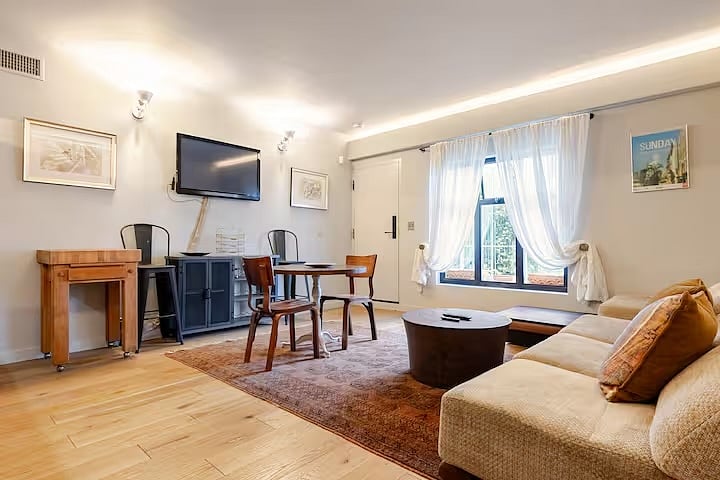Furnished Finder property 888301_1 photo 9