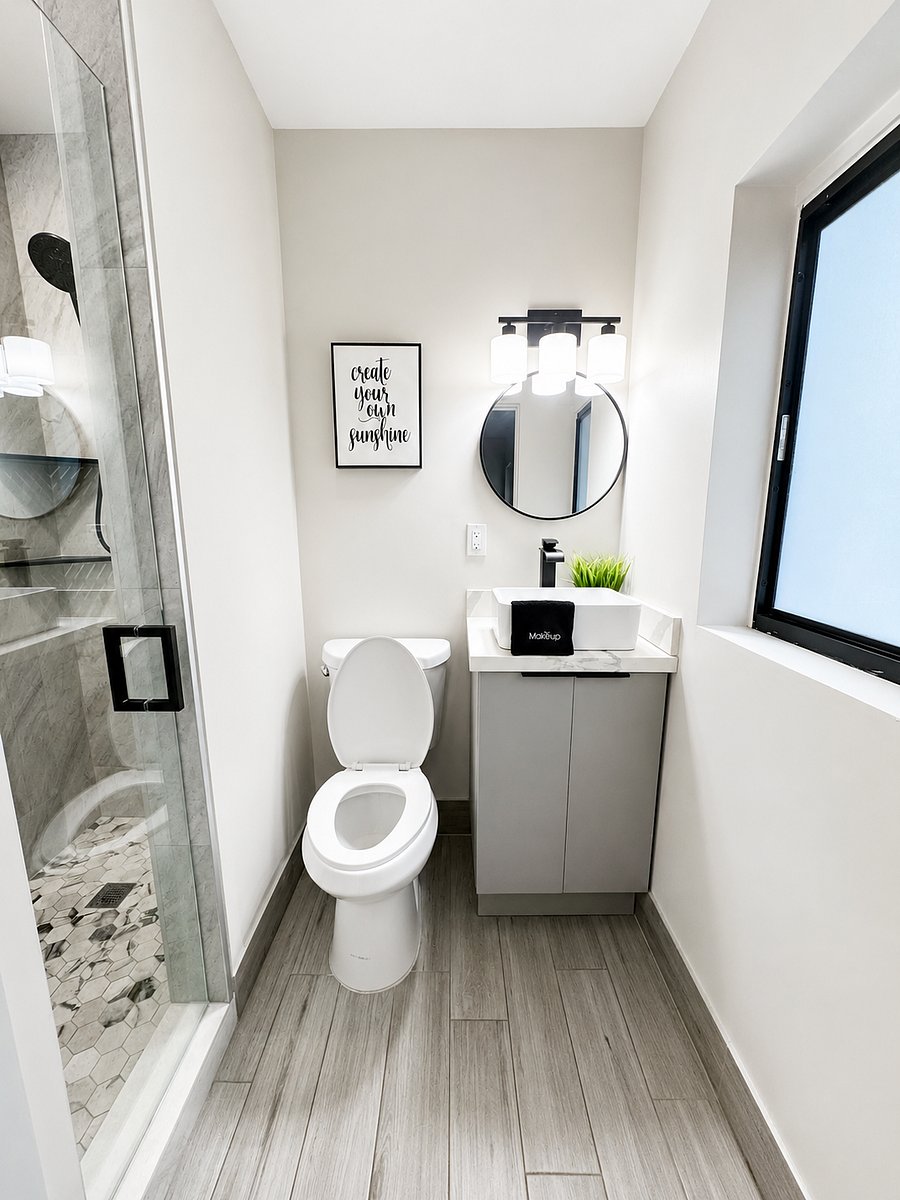 Ensuite bathroom